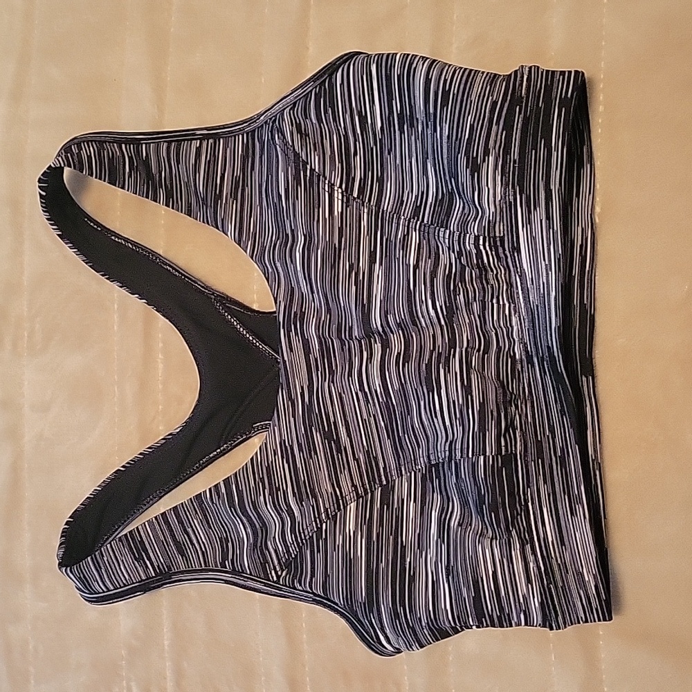 Small med support sports bra